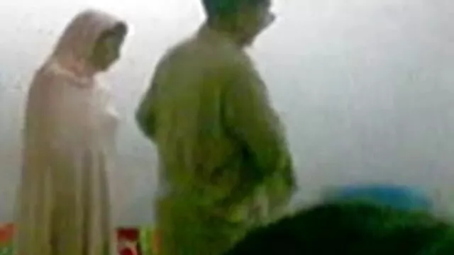 পুরুষ মানুষ অপেশাদার গাধা উপর ঐ পালঙ্ক এবং ধোন উপর তার মুখ বৌদি সেক্সি