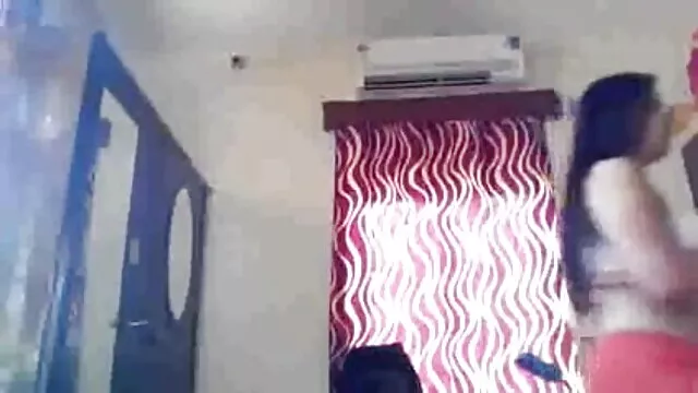 বড়ো বাঁড়া সুন্দর মুখে বাঁড়া ঢোকানোর রুক্ষ কি সেক্সি