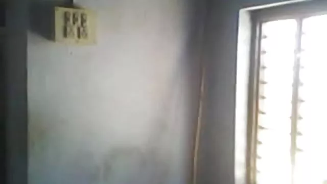 অপেশাদার, স্বামী ও সেক্সী মাল স্ত্রী,