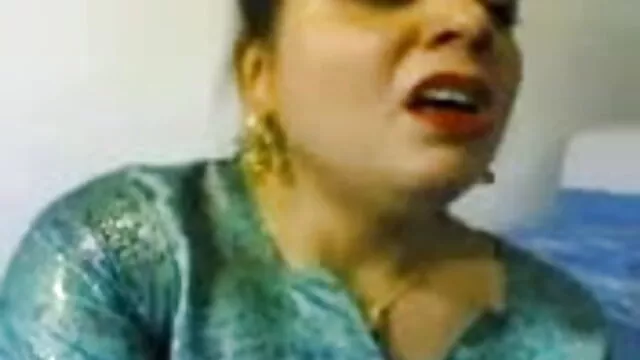 বাড়ীতে সেক্সি নাকেদ তৈরি, স্বামী ও স্ত্রী