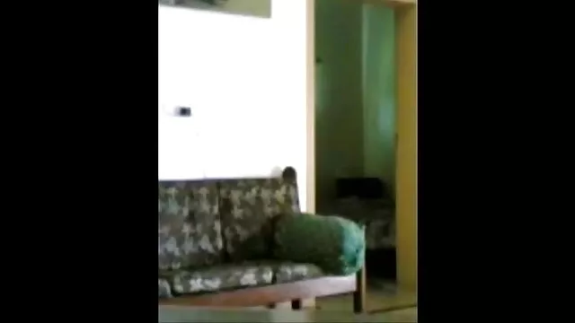ব্যথা, অধিকার, মহিলার হট সেক্সি গান দ্বারা