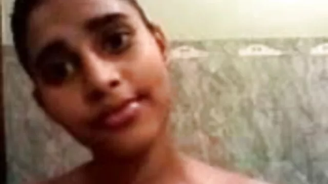 দীর্ঘ চুল এবং যোনি সেক্সি বাংলাদেশি সঙ্গে মেয়ে এবং পালঙ্ক উপর হতে সম্মত.