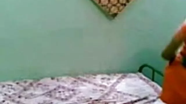 প্রচণ্ড উত্তেজনা বাঁড়ার রস খাবার অপেশাদার ভোজপুরি সেক্সি বড়ো মাই