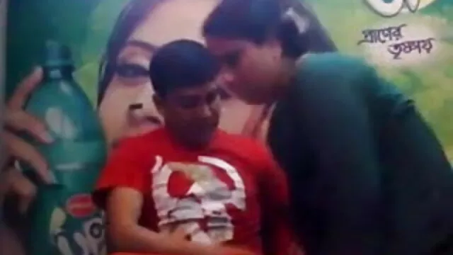 একটি খুব মেয়েদের সেক্সি ছবি সুন্দর সেট সঙ্গে তরুণ মডেল, আপনার জন্য সিলিকন বিনামূল্যে