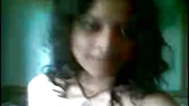 বাঁড়ার রস হিন্দি সেক্সি ভিডিও ডাউনলোড খাবার