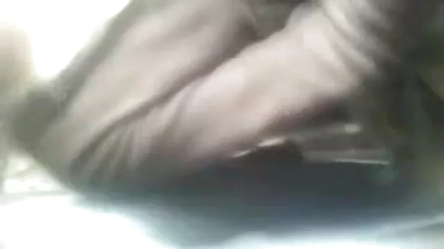 বাথরুম, সেক্সি গানে শ্যামাঙ্গিণী, ছেলে বন্ধু