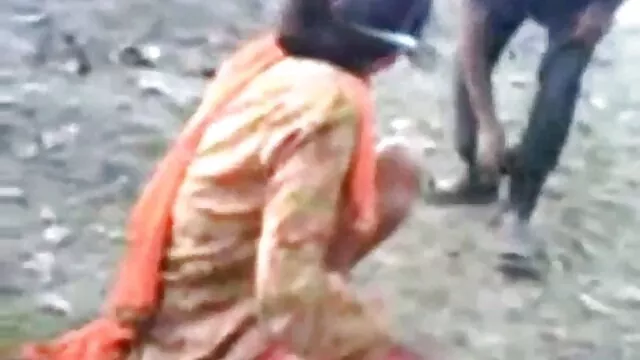 মাই এর, মাই এর আসামী সেক্সী ভিডিও কাজের, ব্লজব