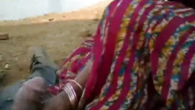 দুর্দশা হাতের কাজ বাংলা সেক্সি মেয়ে
