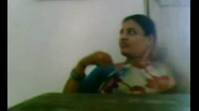 দুর্দশা, স্বামী ও স্ত্রী, ব্লজব হিন্দি গান সেক্সি