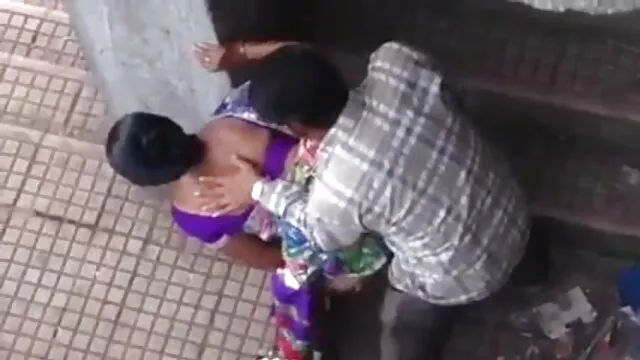 স্বামী সেক্সি হিন্দি সং ও স্ত্রী, দুর্দশা,