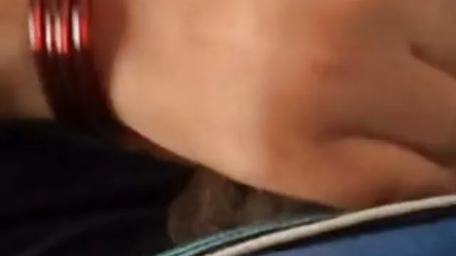বড়ো সেক্সি বই মাই, মেয়ে হিজড়া, ব্লজব