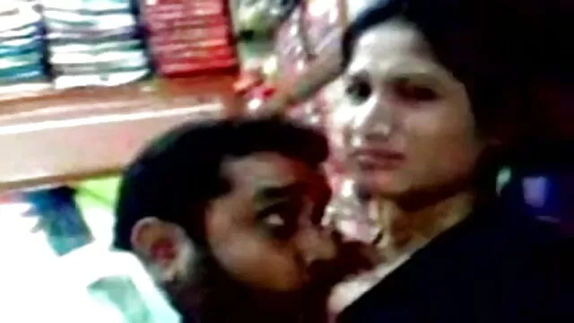 বিছানায়, বলছি বাংলা saxy ঠেলে, একজন সদস্য