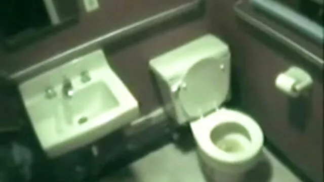 সুন্দরী সেক্সি চুদাই বালিকা, বাঁড়ার রস খাবার