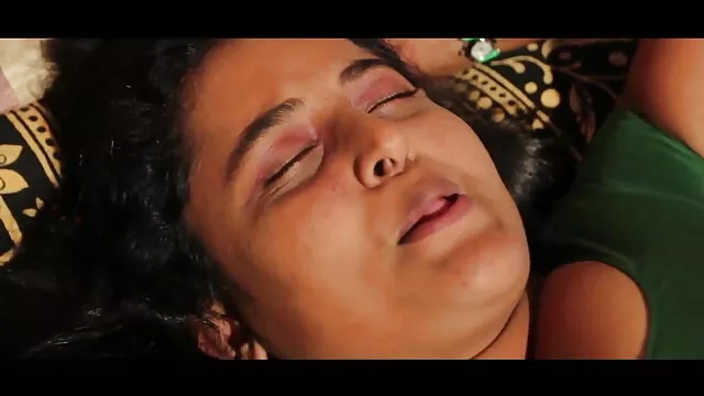 বড়ো সেক্সি ইংলিশ গান বুকের মেয়ের বড়ো মাই মাই এর