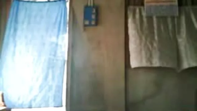 সাফ স্বর্ণের বড় স্প্যান এবং বিন্দু সেক্সি মেয়েদের ছবি