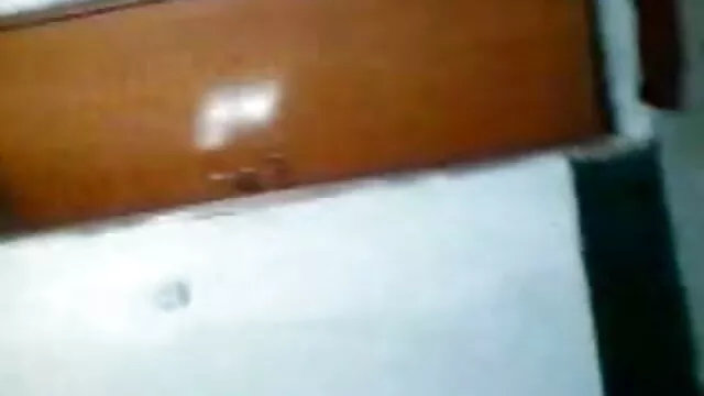 মহিলাদের অন্তর্বাস, হিন্দি সেক্সি ডান্স ব্রিটিস্,