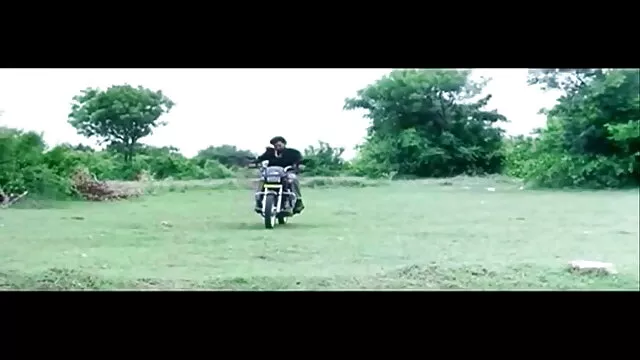 গ্রুপ, বহু পুরুষের এক নারির হট সেক্সি সং