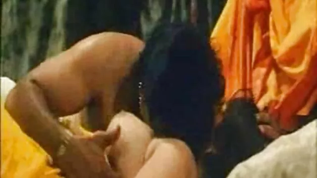 মেয়ে সমকামী, সুন্দরী সেক্সি বাংলা বালিকা