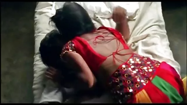 মেয়ে সমকামী, মেয়ে সেক্সি নাকেদ সমকামী